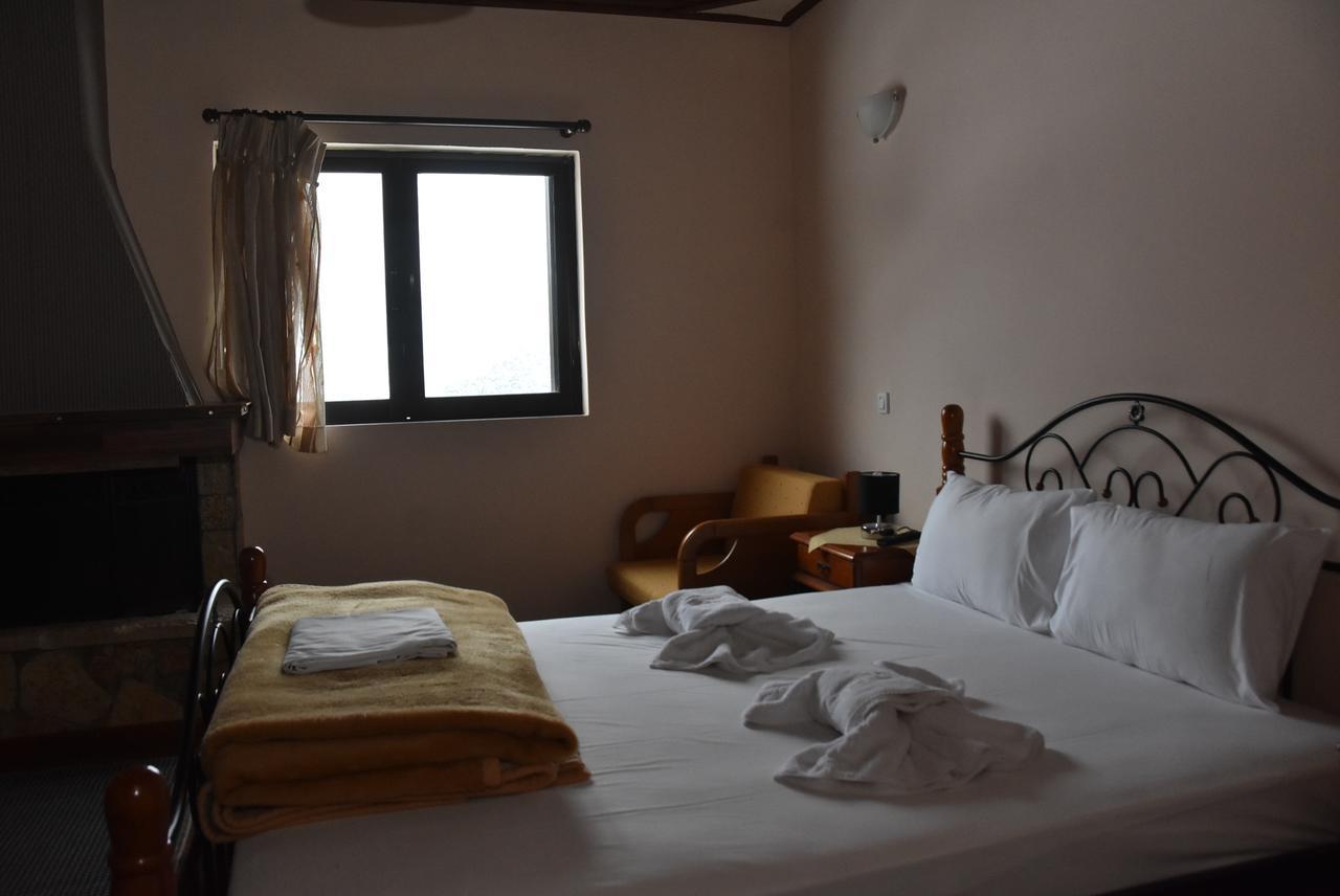 To Panorama Hotel Agrafa Bagian luar foto
