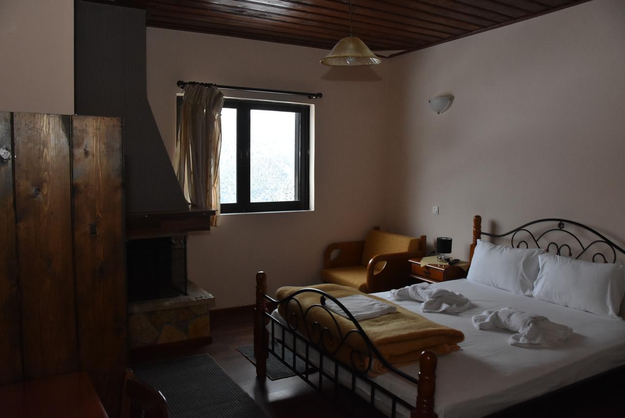 To Panorama Hotel Agrafa Bagian luar foto